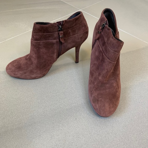 Via Spiga Suede Heeled Ankle Boots Booties - Picture 1 of 13